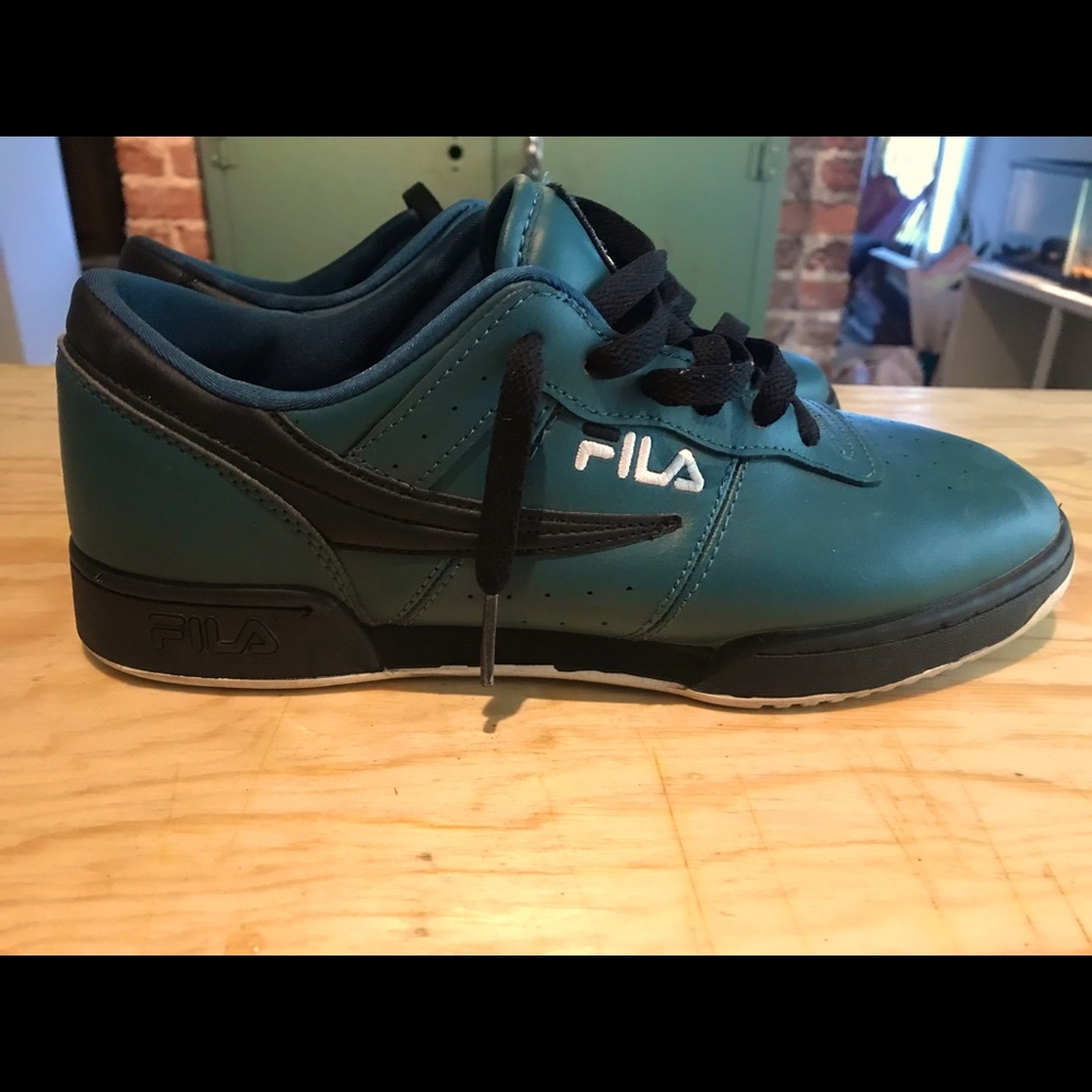 Vintage FILA athletic sneakers green/black